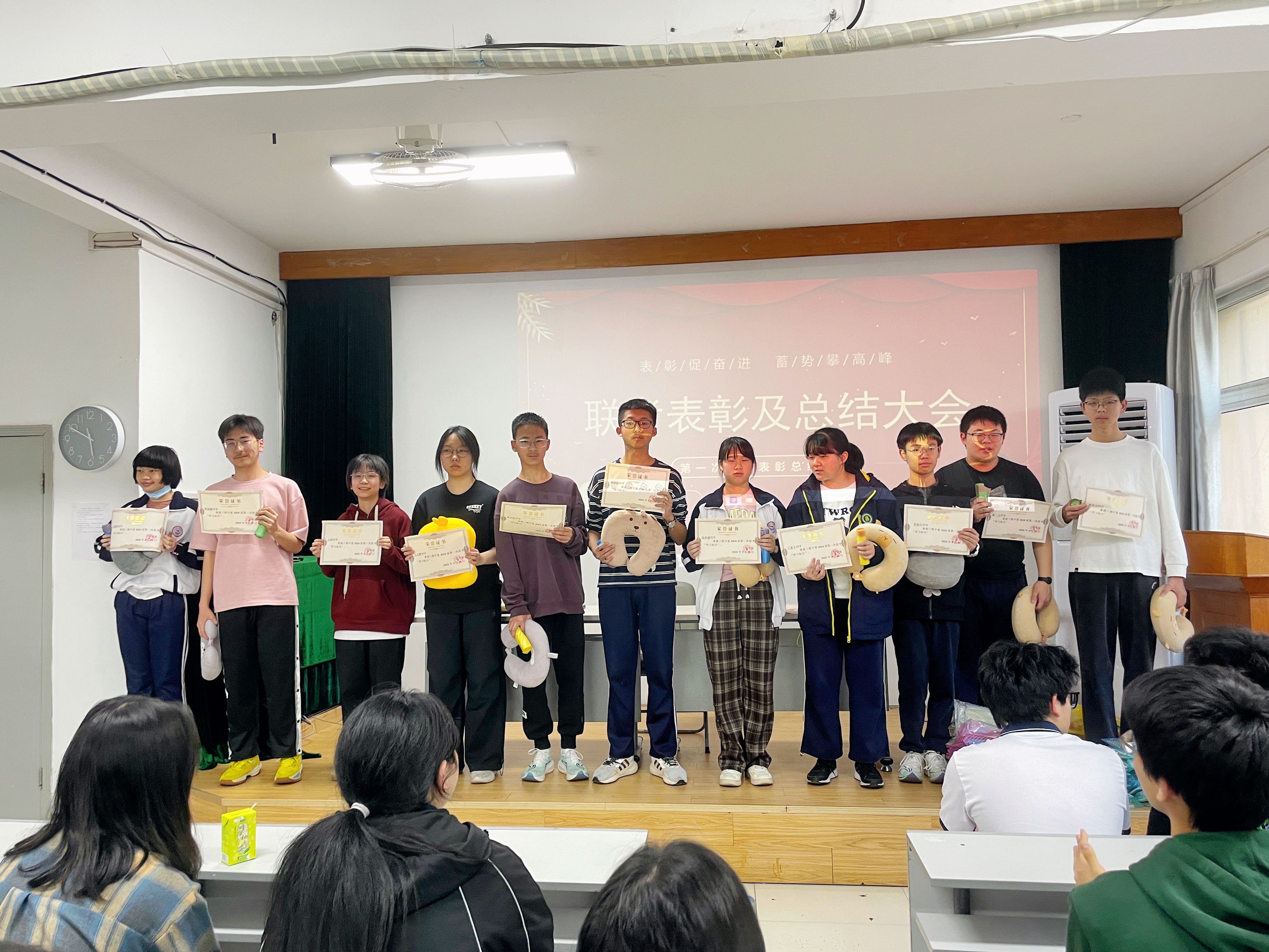 杭州初三复读政策有什么变化？这些“坑”不得不防