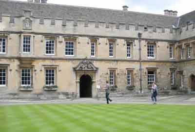 江西哪些大学招生手语翻译专业及选科要求 共1所高校和开设学校推荐（2026参考）